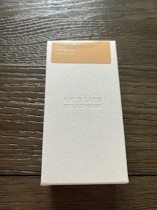 Haus Labs By Lady Gaga Other - Haus Labs Triclone Skin Tech Foundation - 120 Light Warm